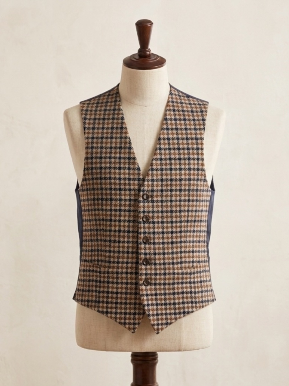 Suitsupply Waistcoat 32R Pure Wool Brand New